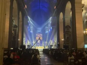 « Proposer du contenu à des jeunes qui ont soif de Dieu » : à Saint-Sulpice, immersion chez les jeunes missionnaires 2.0