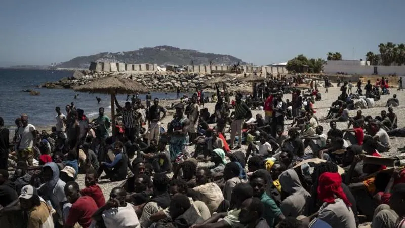Le ministère espagnol de l’Intérieur annonce le nombre de migrants arrivés à Ceuta — et pointe l’échec des politiques européennes